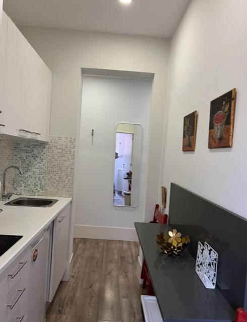 Fantastic 1 Bedroom Apartment At Roma Avenue - 1B Lisboa Екстериор снимка